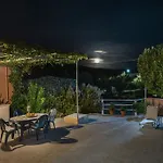 Alice Happy Place 2 , Only 5 Minutes From The Shipwreck!!! Apartment Anafonitria