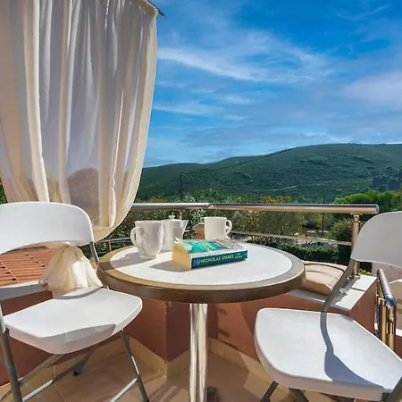 Apartamento Alice Happy Place 2 , Only 5 Minutes From The Shipwreck!!!