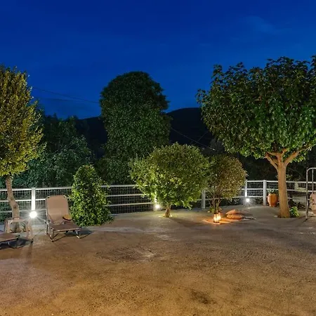 Alice Happy Place 2 , Only 5 Minutes From The Shipwreck!!! Apartment Anafonitria