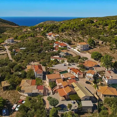 Alice Happy Place 2 , Only 5 Minutes From The Shipwreck!!! Appartement Anafonítria